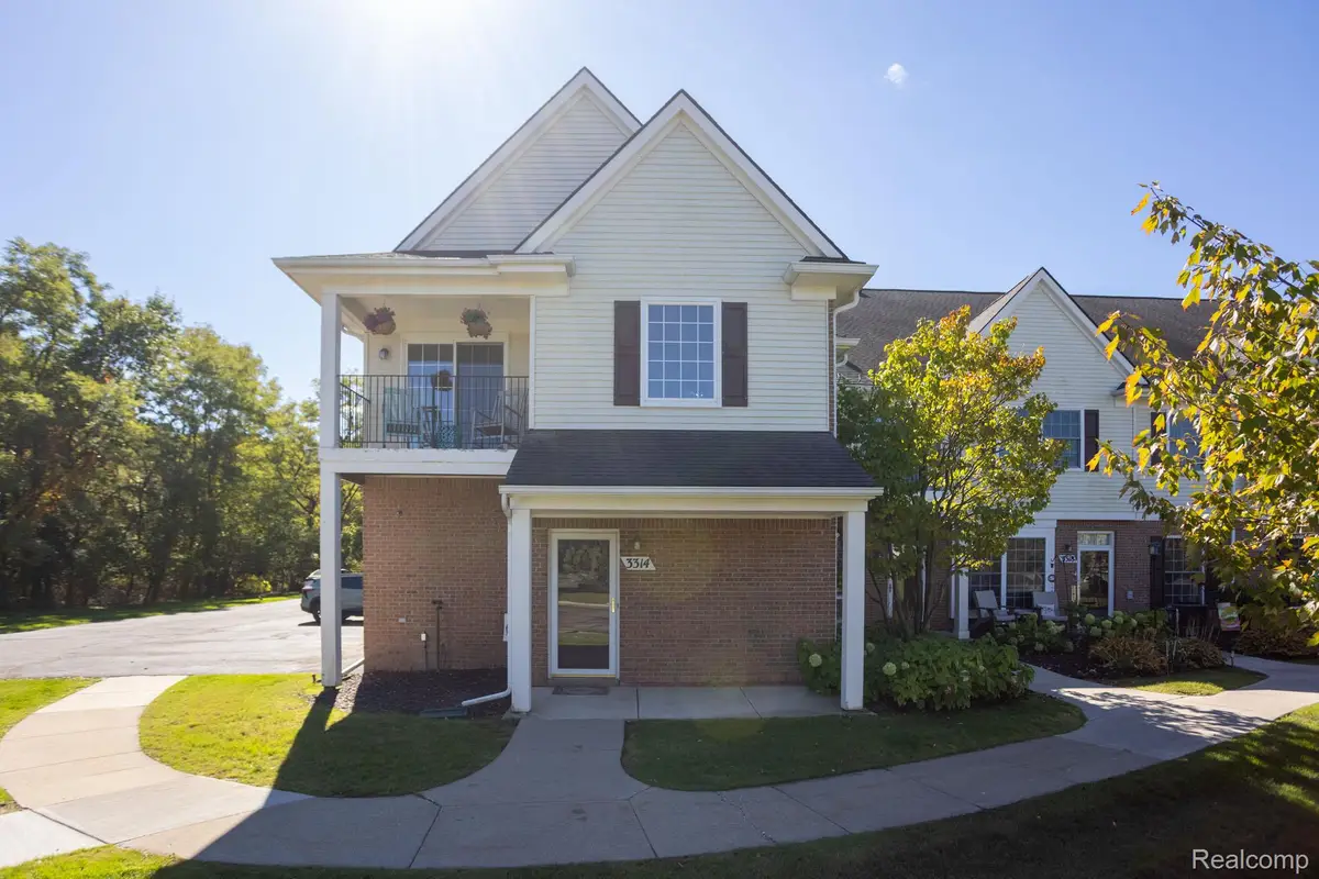 3314 Kneeland CIR 9-A # 114, Howell, MI 48843 - #1