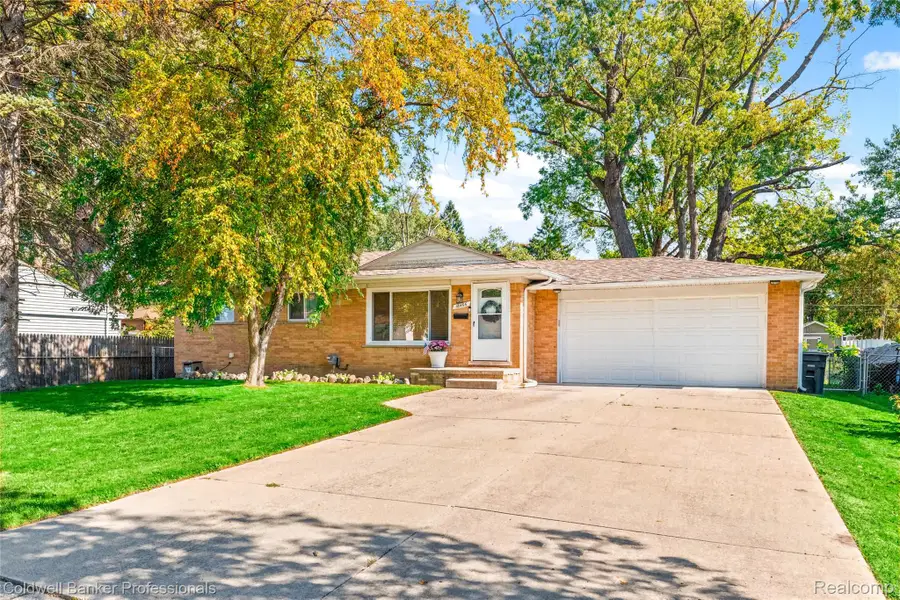 18466 Foch ST, Livonia, MI 48152 - #2