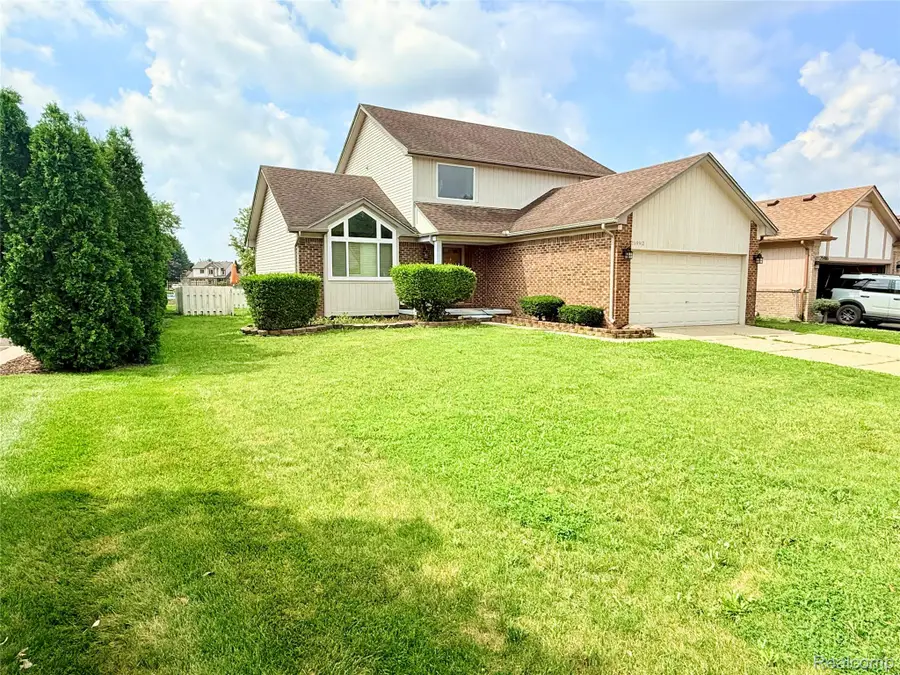 25992 Briar Towne BLVD, Chesterfield, MI 48051 - #2