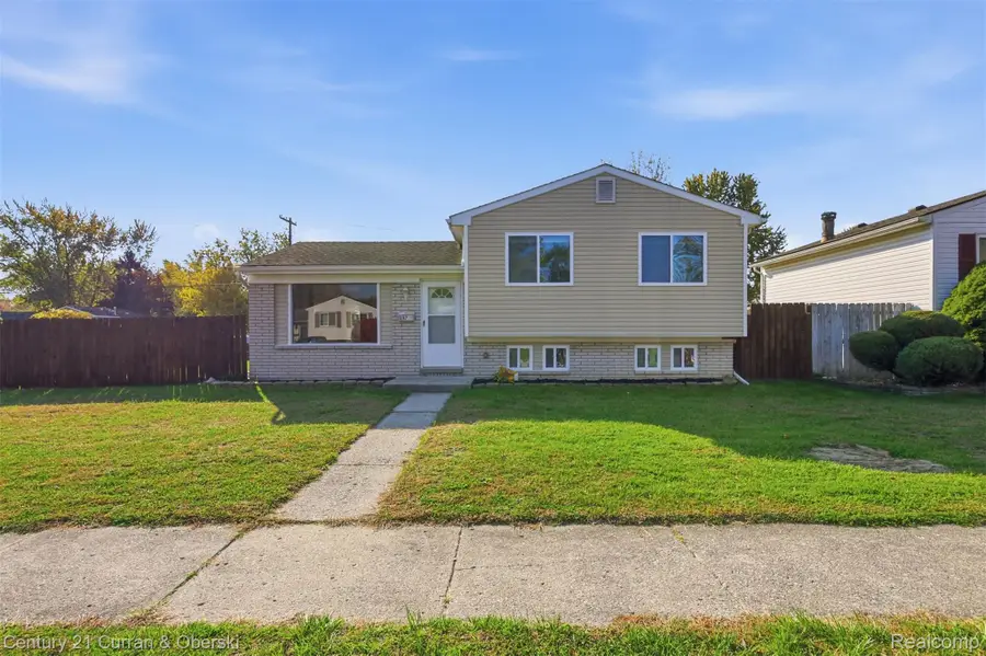 28711 Halecreek ST, Romulus, MI 48174 - #2