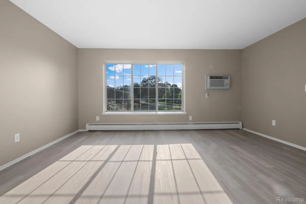 436 Romeo Rd RD  # 322, Rochester, MI 48307 - #1
