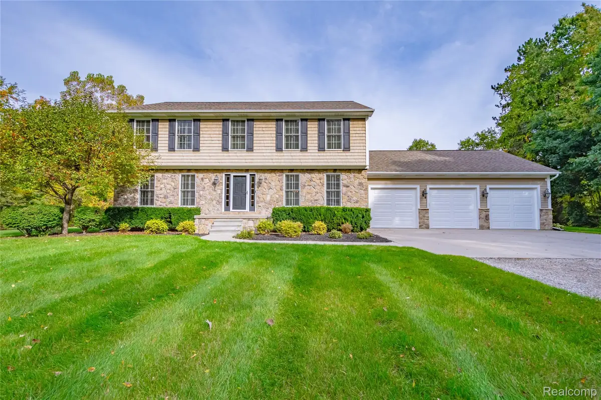 3542 N River RD, Fort Gratiot, MI 48059 - #1