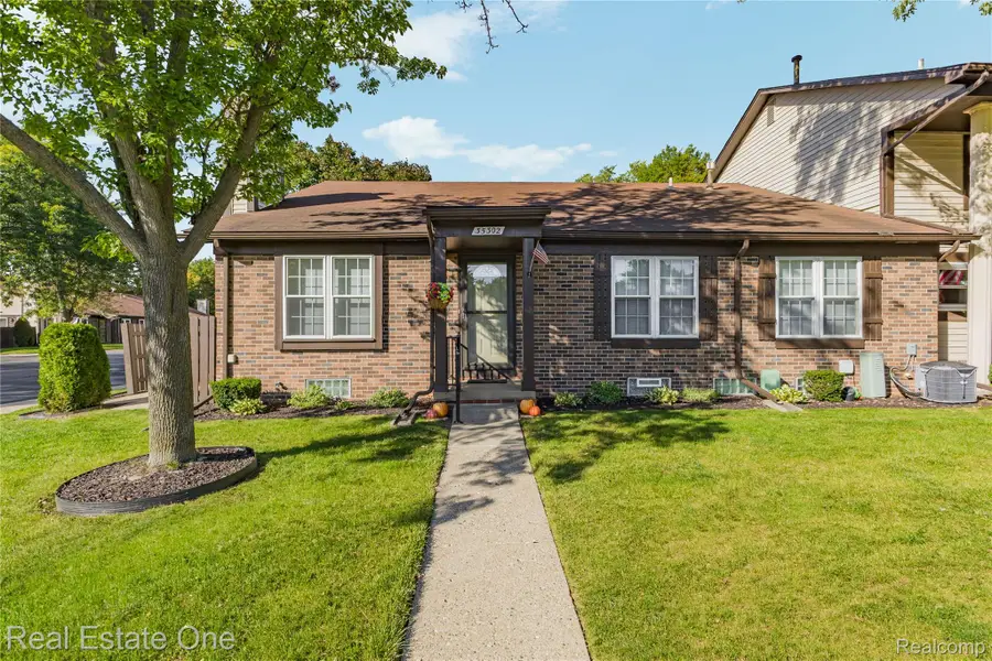 35302 Bristlecone  # 57, Clinton Township, MI 48035 - #2