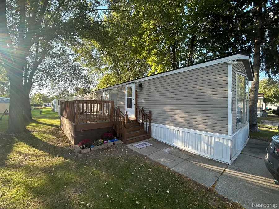 22028 DUBOUIS LN  # 112, Romulus, MI 48174 - #3