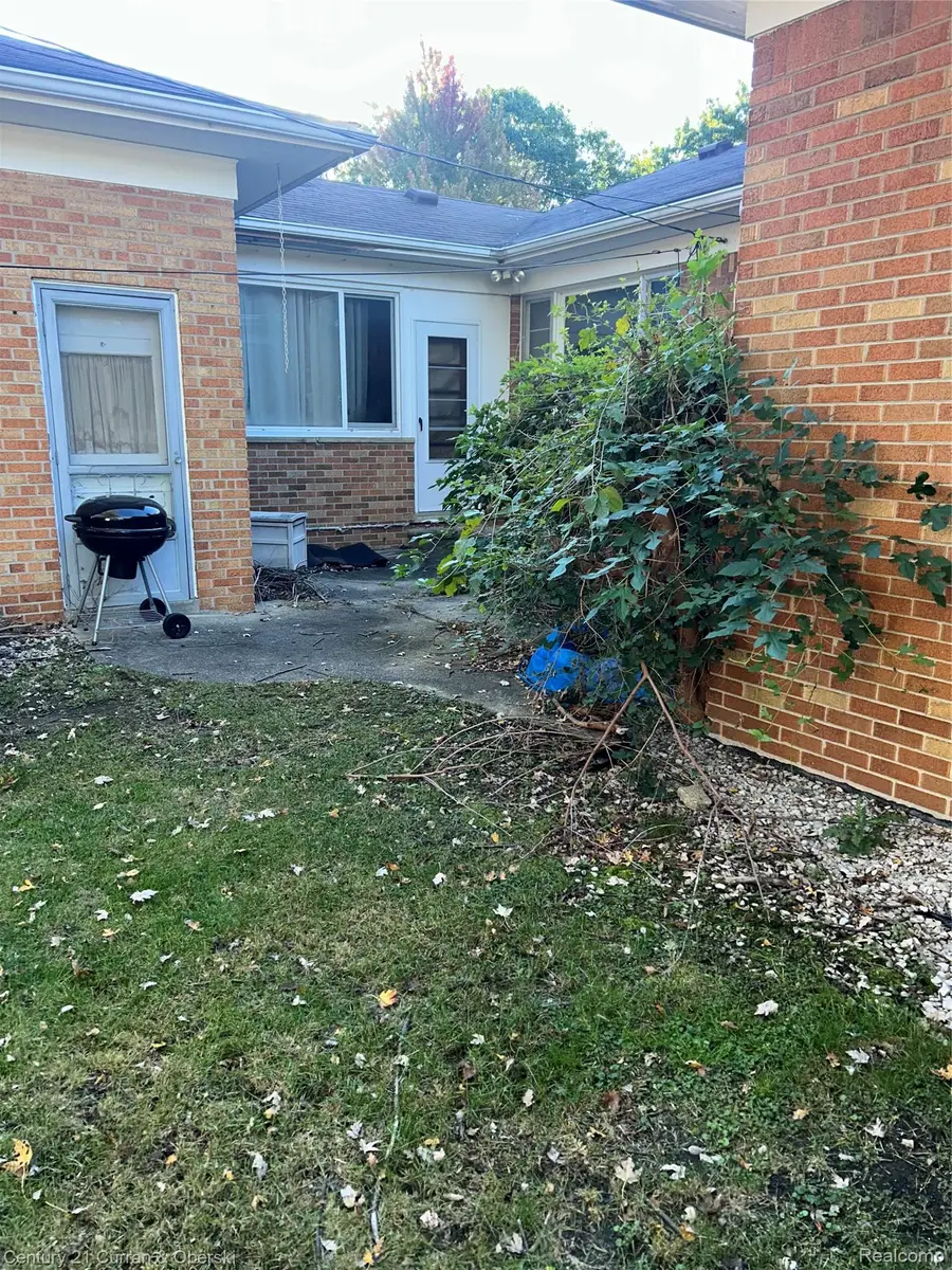25306 Cherry Hill ST, Dearborn, MI 48124 - #3