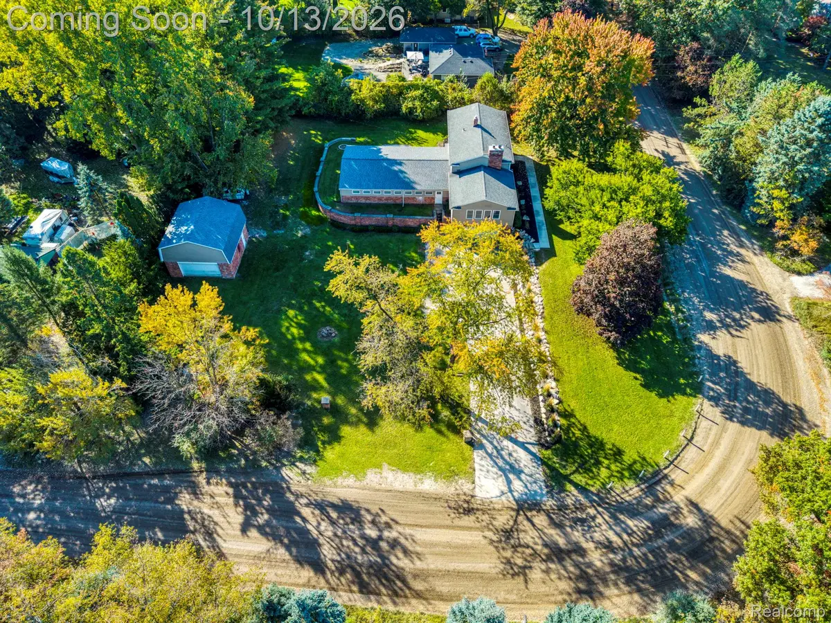 852 E Gunn RD, Rochester, MI 48306 - #1