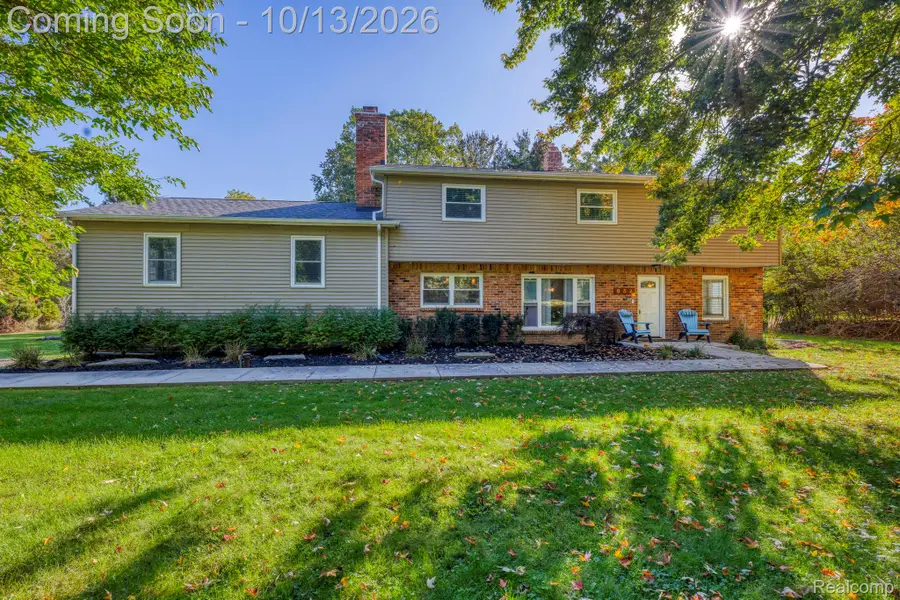 852 E Gunn RD, Rochester, MI 48306 - #2
