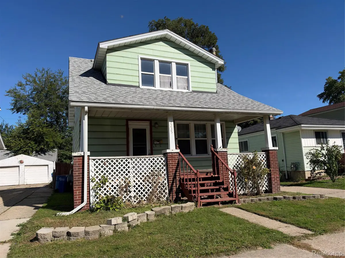 7235 Continental AVE, Warren, MI 48091 - #1