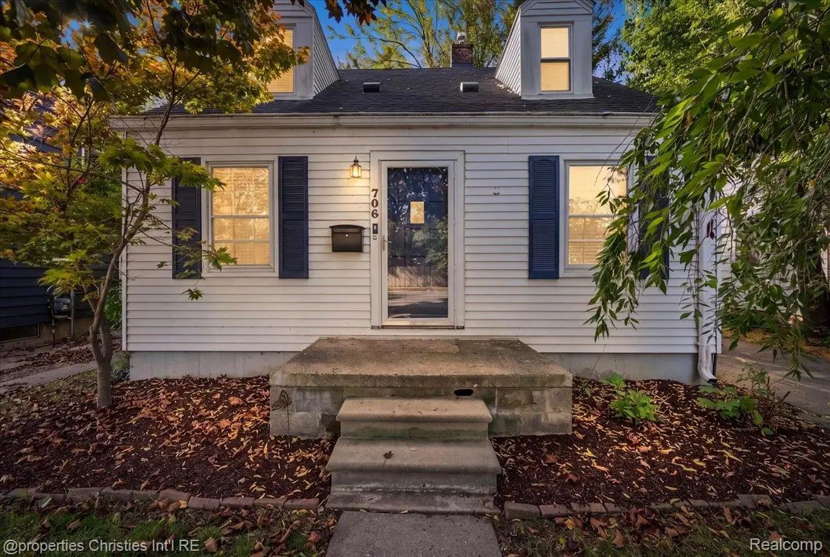 706 E 12 Mile RD, Royal Oak, MI 48073 - #1