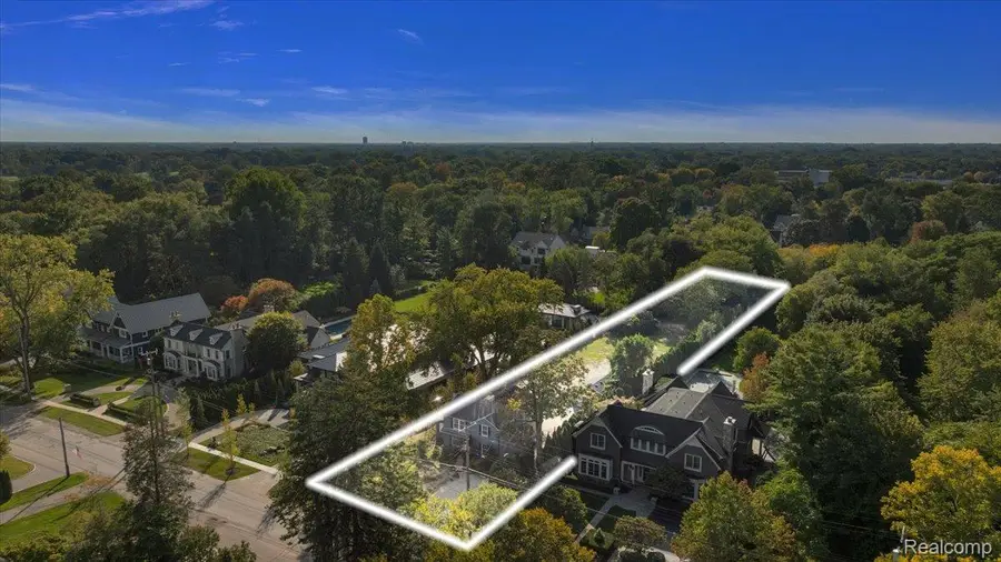 736 Pleasant ST, Birmingham, MI 48009 - #3
