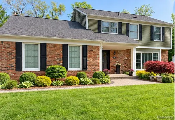 781 N Shady Hollow CIR, BloomfieldHills, MI 48304