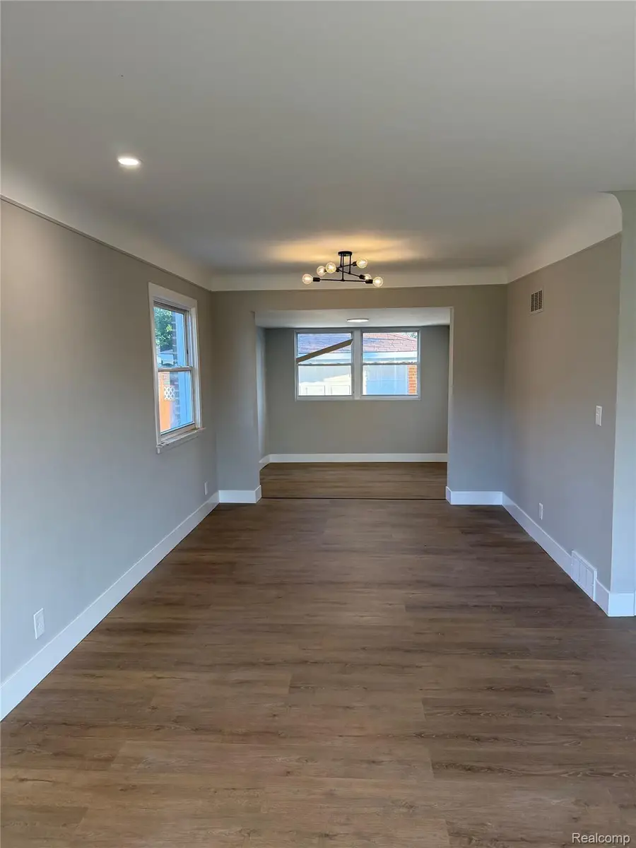 11175 Busch AVE, Warren, MI 48089 - #3