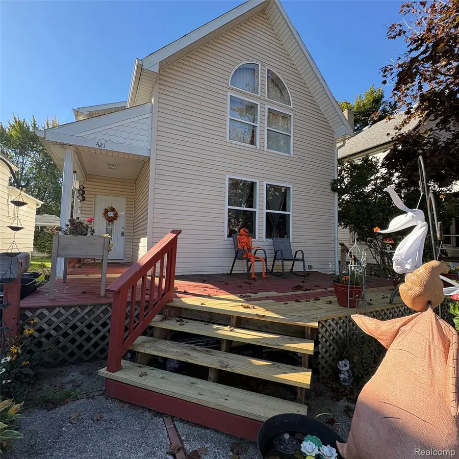 421 Brown ST, Marine City, MI 48039 - #2