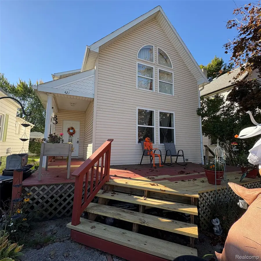 421 Brown ST, Marine City, MI 48039 - #3