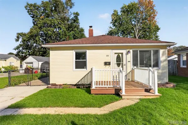 88 Potter DR, Belleville, MI 48111