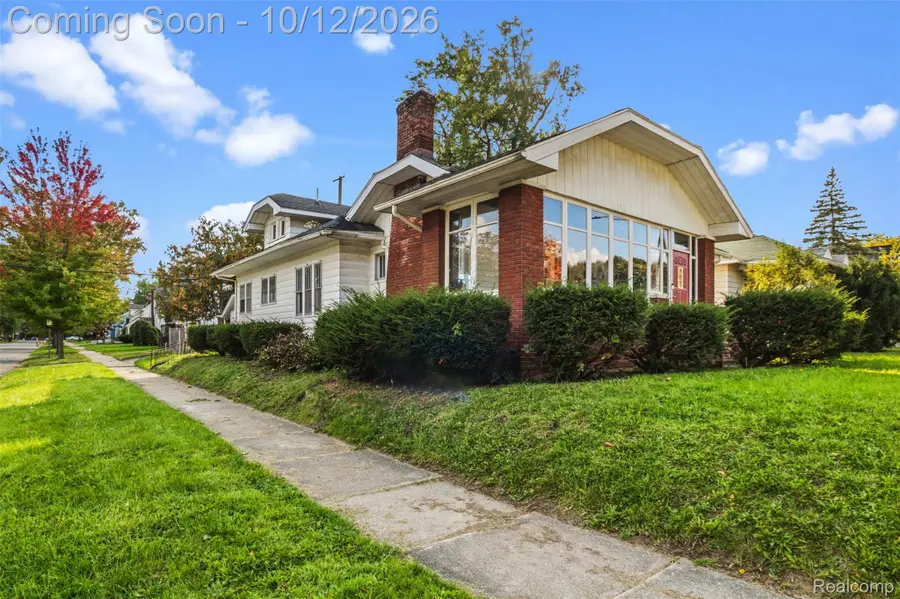 1622 E Court ST, Flint, MI 48503 - #3