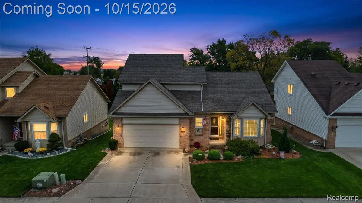 13915 Perry BLVD, Riverview, MI 48193 - #1