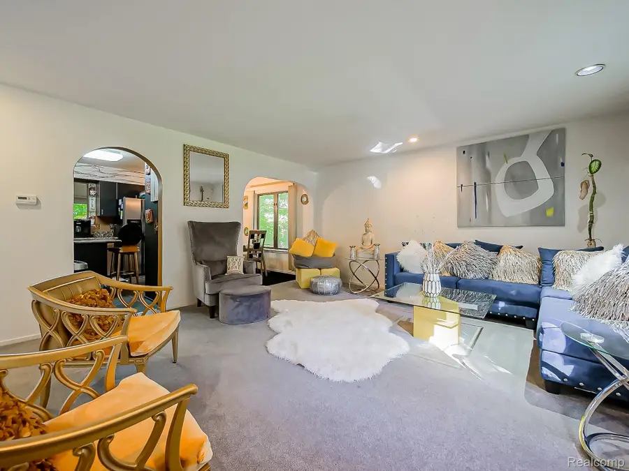 23605 Beech RD, Southfield, MI 48033 - #3