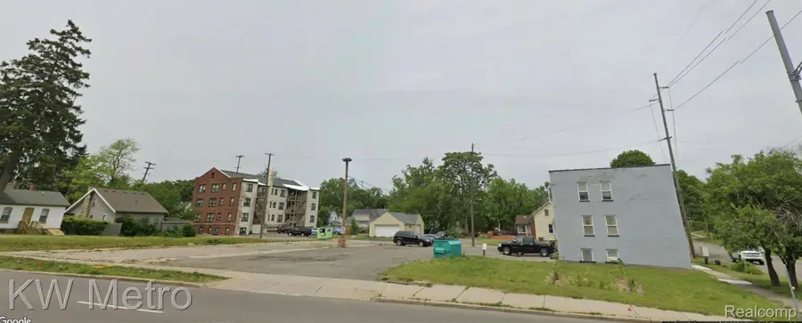 452 W Huron ST, Pontiac, MI 48341 - #3