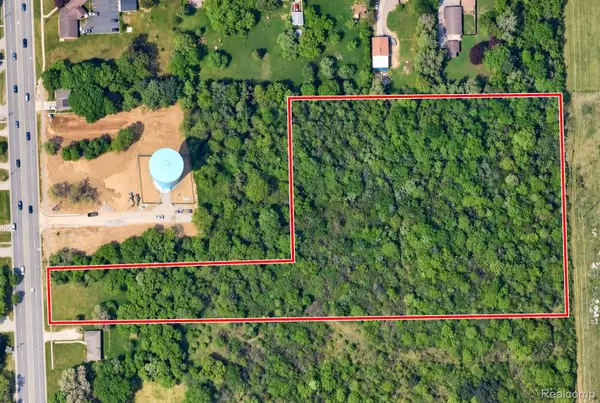 00 S Center RD, Burton, MI 48519