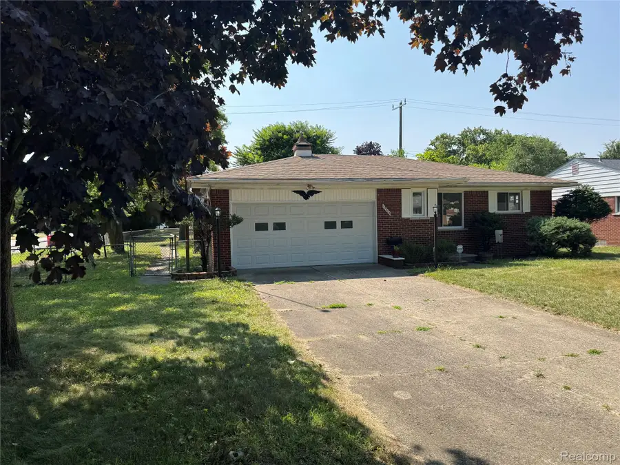 19980 Dorset ST, Southfield, MI 48075 - #2