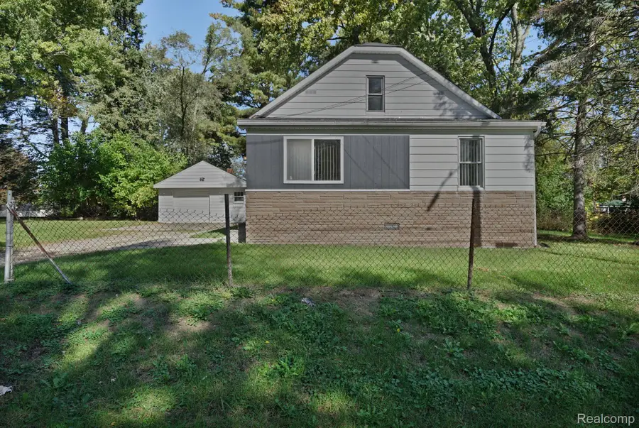 3083 Durant HTS, Grand Blanc, MI 48507 - #2