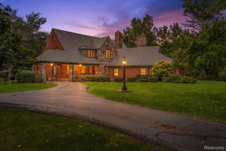 46850 N Territorial RD, Plymouth, MI 48170 - #3