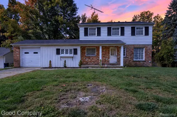 3071 Old Orchard DR, Waterford, MI 48328