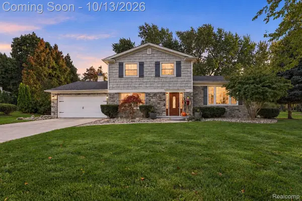 4168 McCandlish RD, GrandBlanc, MI 48439