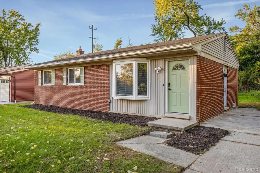 619 Skydale DR, Ann Arbor, MI 48105 - #2