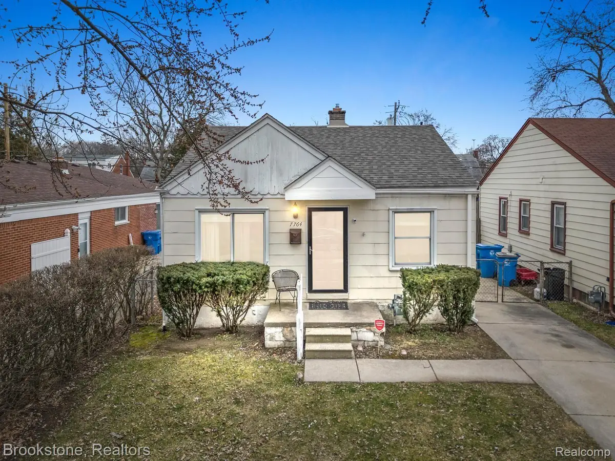 7764 HAZELTON ST, Dearborn Heights, MI 48127 - #1