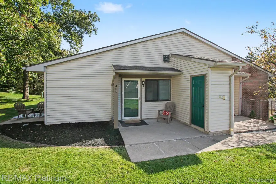 405 Water Tower CIR, Brighton, MI 48116 - #2