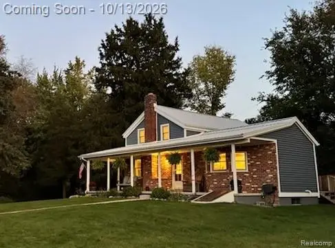 27170 Sherwood RD, Belleville, MI 48111 - #2