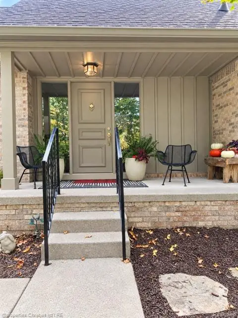 22241 Village Pines DR, Southfield, MI 48025 - #2