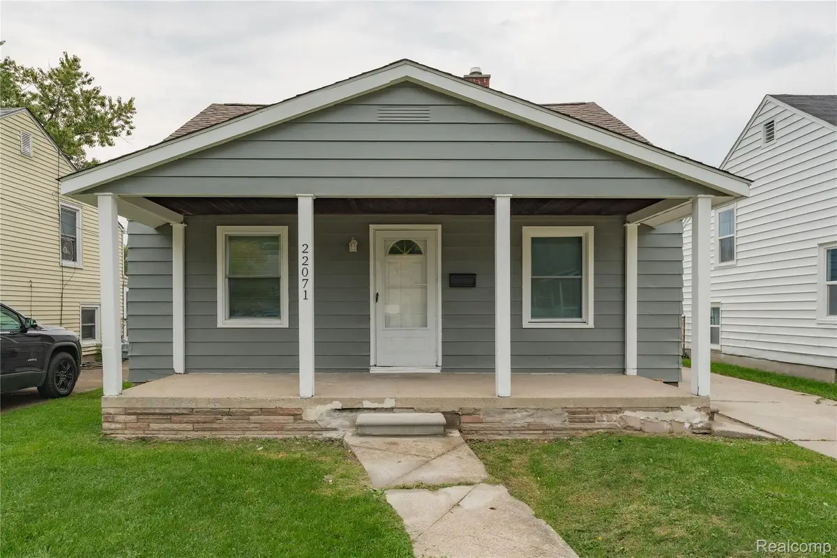 22071 Rausch AVE, Eastpointe, MI 48021 - #1