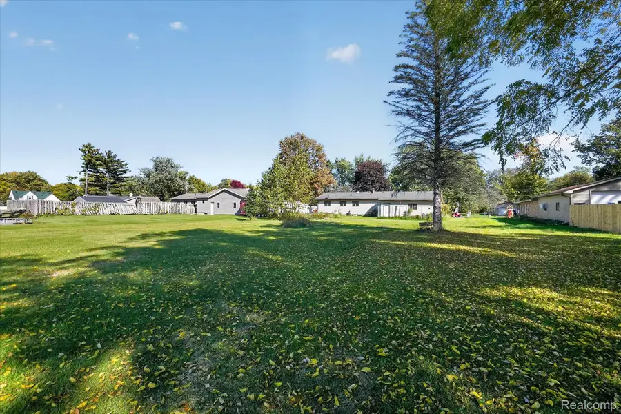 7178 Riegler ST, Grand Blanc, MI 48439 - #2