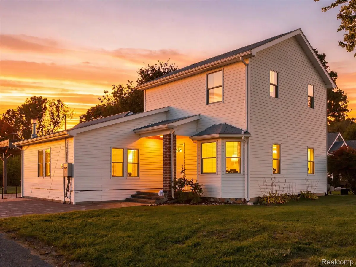 326 Clark RD, Highland, MI 48357 - #1