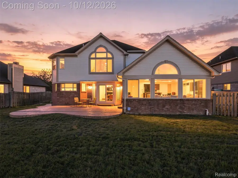 20053 Sycamore DR, Macomb, MI 48044 - #2