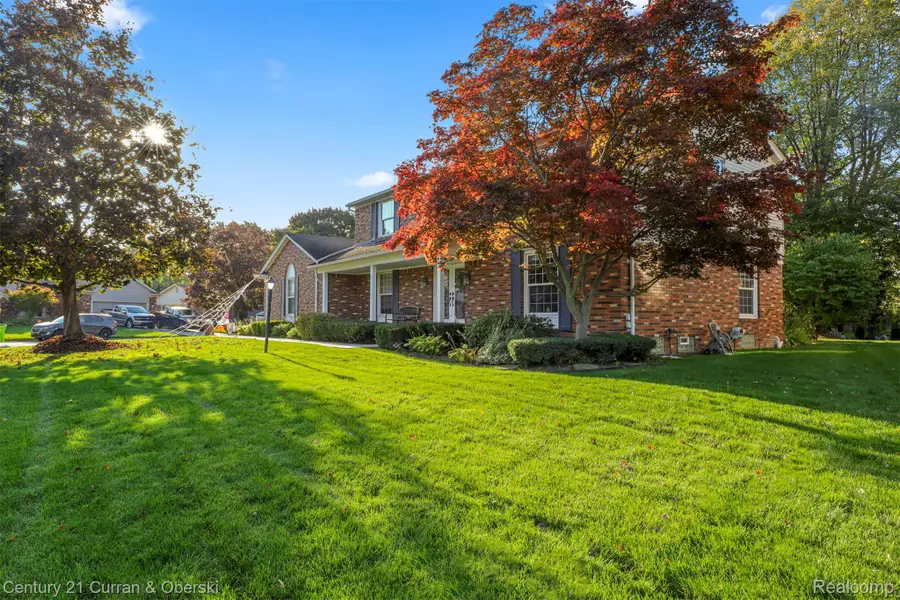 15562 N Royal Doulton BLVD, Clinton Township, MI 48038 - #2