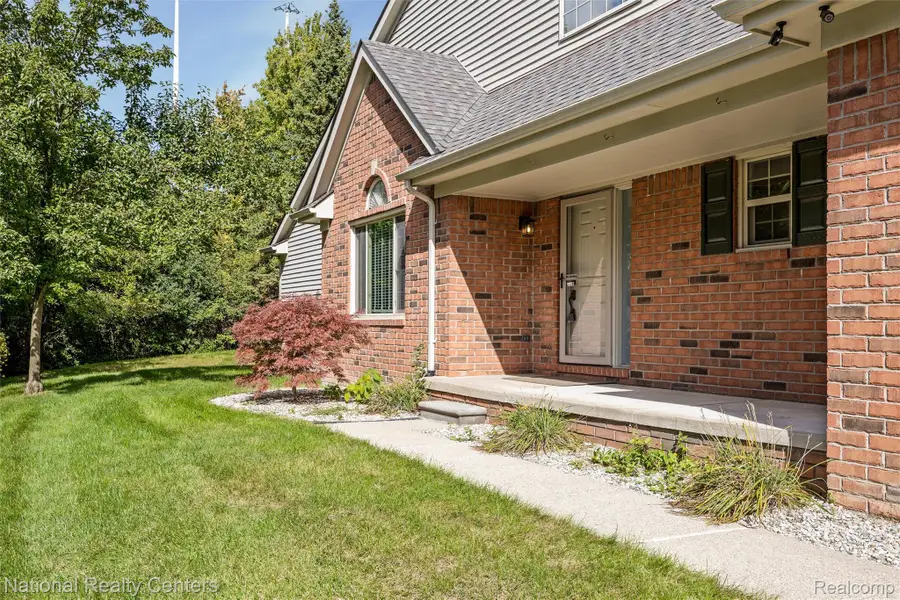 3754 Knightbridge CIR, Sterling Heights, MI 48314 - #3