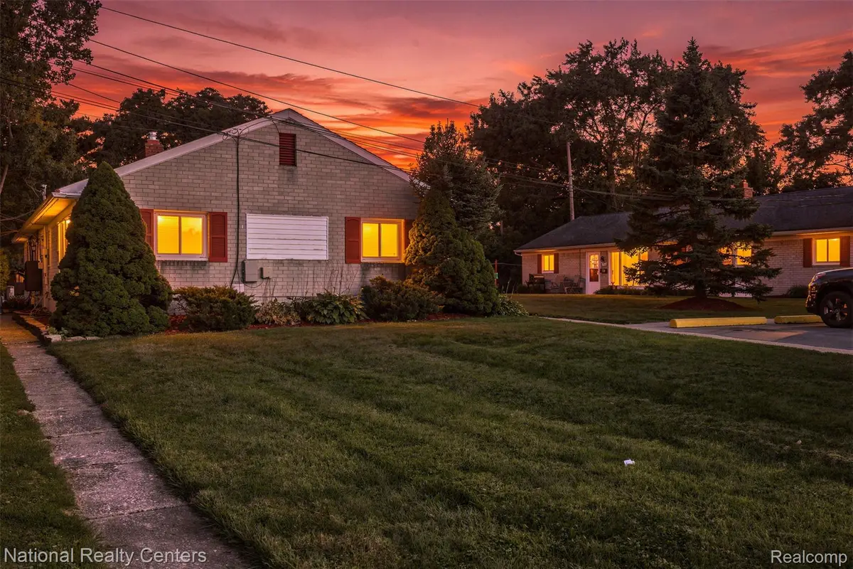 16530 Petrie ST, Roseville, MI 48066 - #1