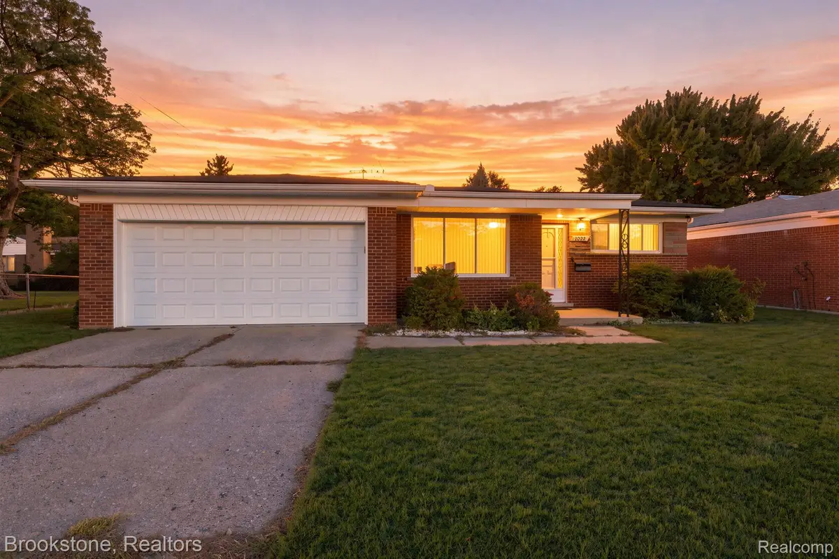 3025 Donna AVE, Warren, MI 48091 - #1