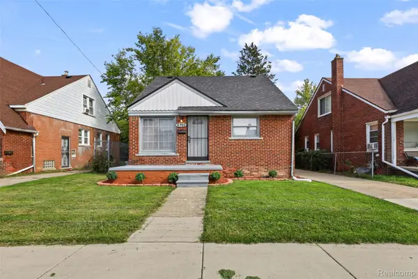 6762 Greenview AVE E, Detroit, MI 48228