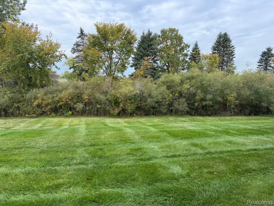 50261 Pepper Tree DR 47 # UNIT 306, Macomb, MI 48044 - #3