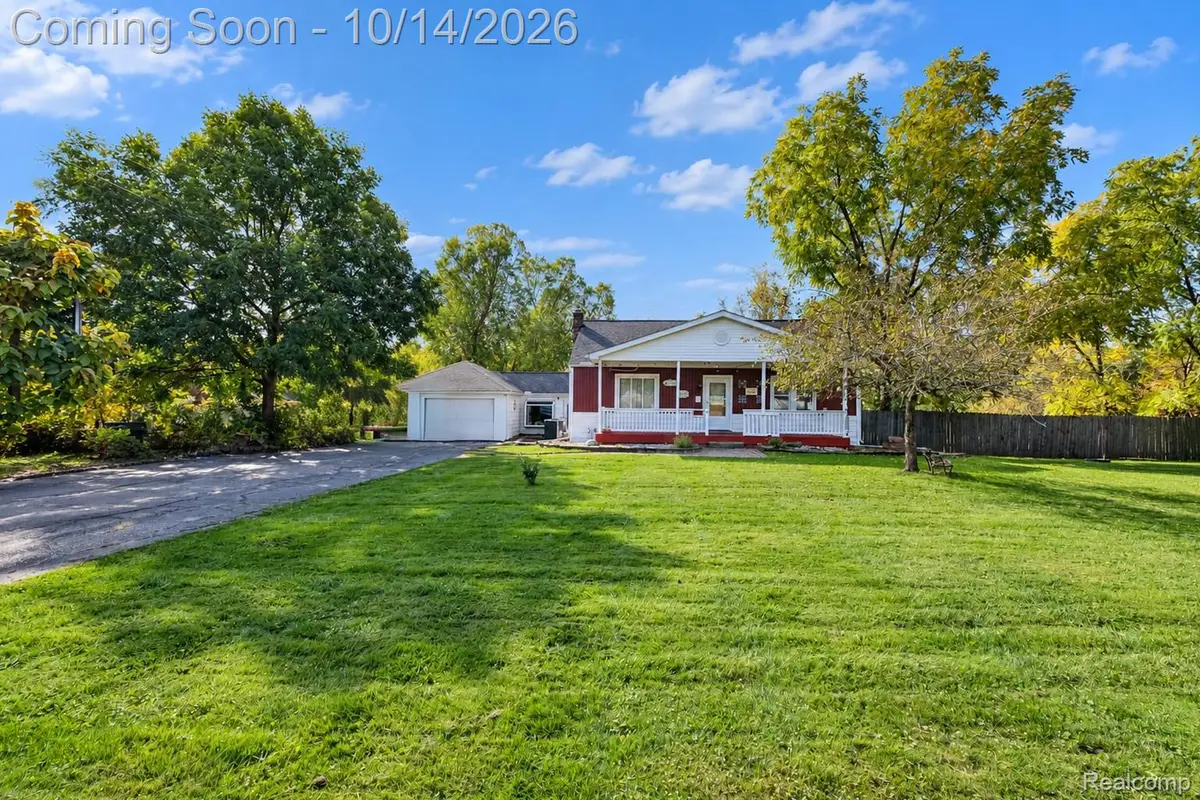 6383 Bristol RD, Swartz Creek, MI 48473 - #1
