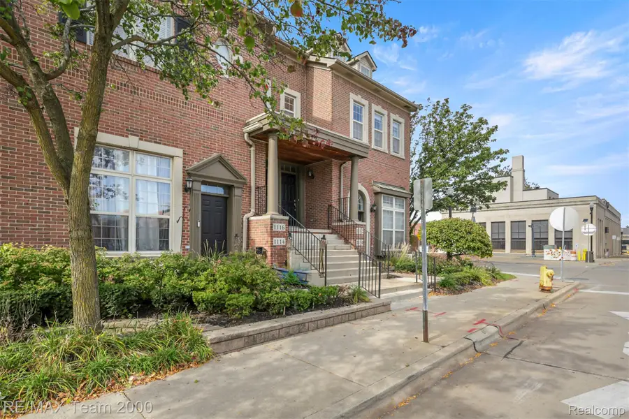 1112 Mason ST, Dearborn, MI 48124 - #2