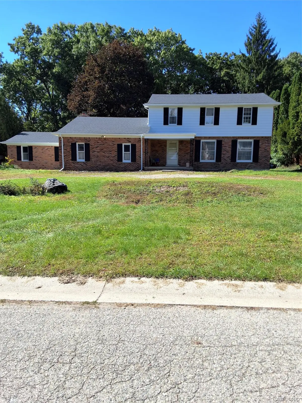 2156 Pear Tree LN, Oakland, MI 48363 - #1