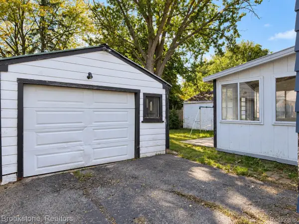 1121 Pettibone AVE, Flint, MI 48507