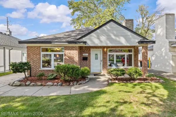 7411 N Vernon ST, DearbornHeights, MI 48127