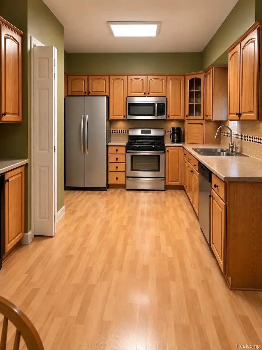 389 Princess DR, Canton, MI 48188 - #2